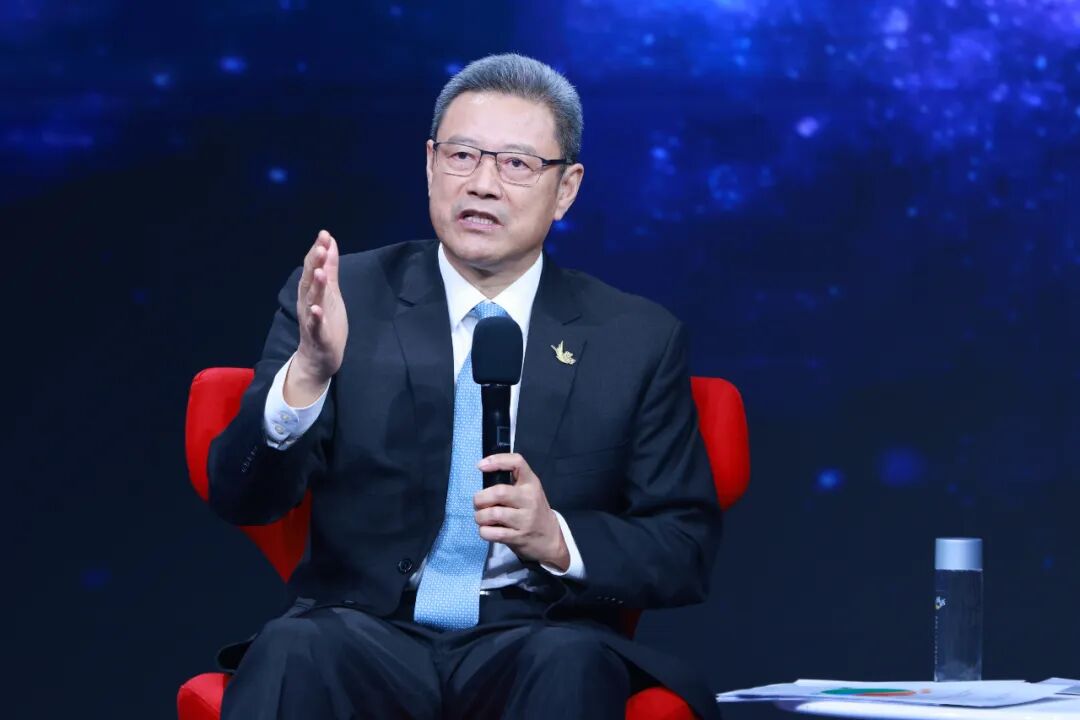 高潮H跪趴扩张调教男男视频